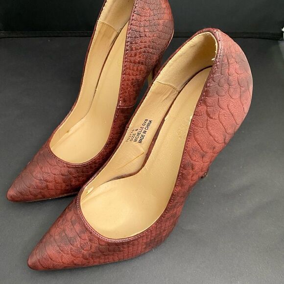 Charlotte Russe Snake Print Faux Leather Pumps - Picture 3 of 17